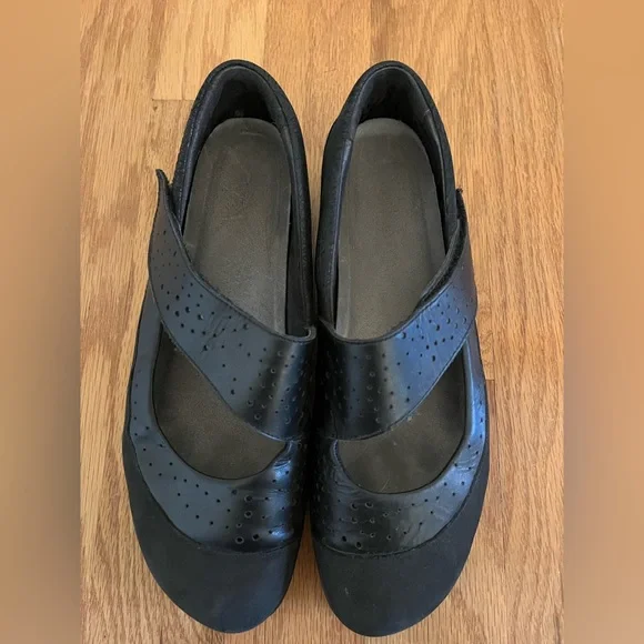 NAOT. Black Suede Mary Janes. Size Euro 42/US 11. - Picture 2 of 10